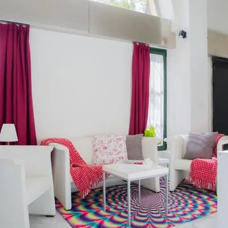 Apartamento A Estrenar Frente A La Plaza De Espana