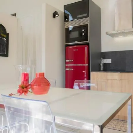 Apartamento A Estrenar Frente A La Plaza De Espana Appartement *