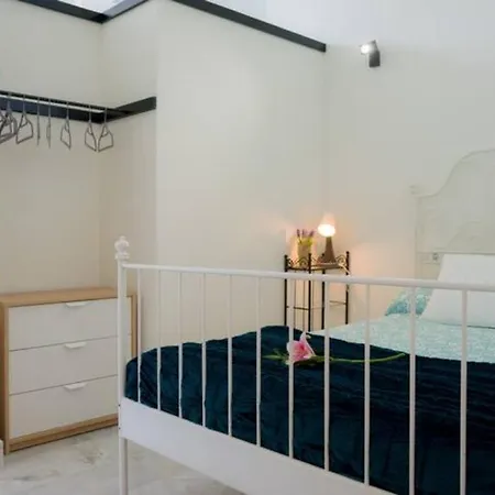 Apartamento A Estrenar Frente A La Plaza De España Apartamento
