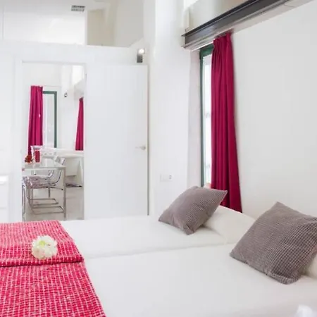 Apartamento A Estrenar Frente A La Plaza De España